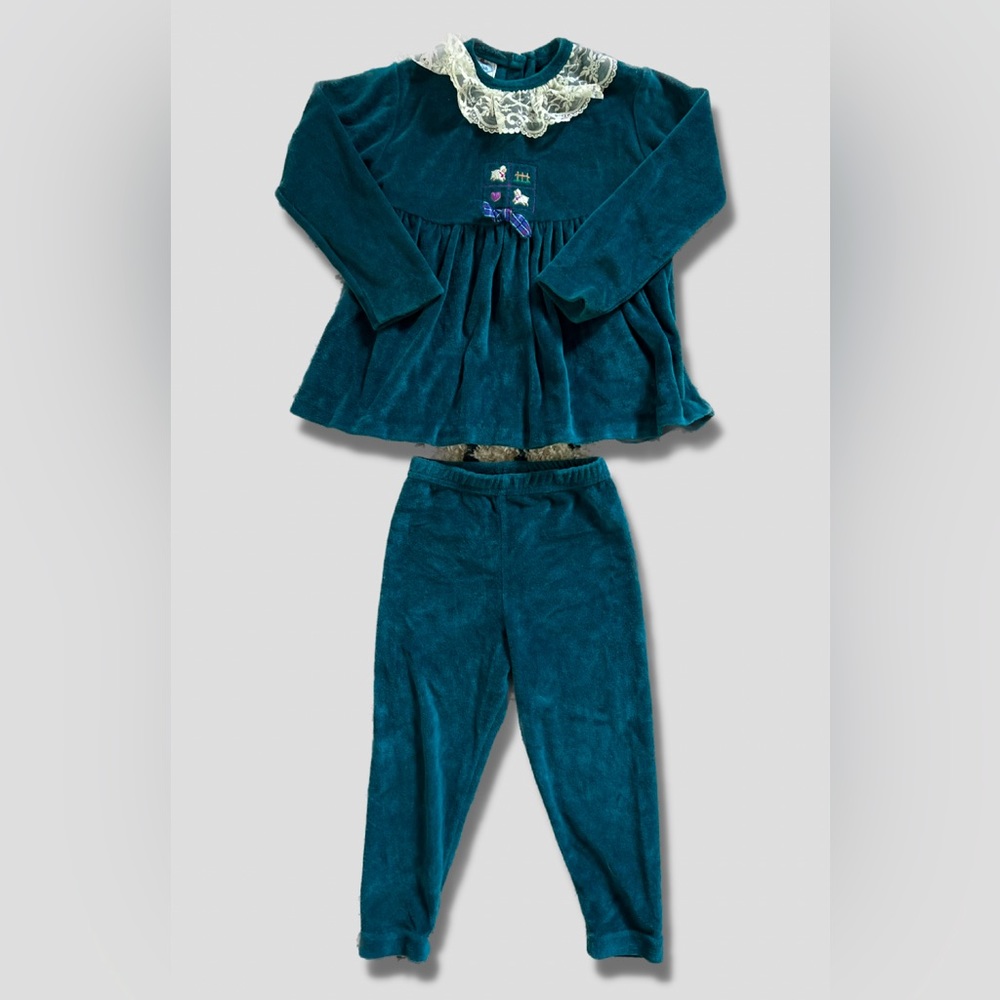 two piece toddler velvet set , 3T